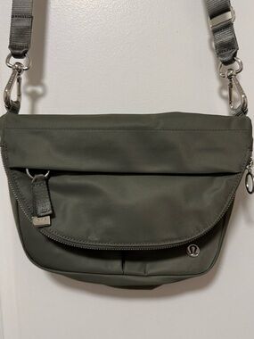 Lululemon All Night Festival Bag 5L - Grey Sage